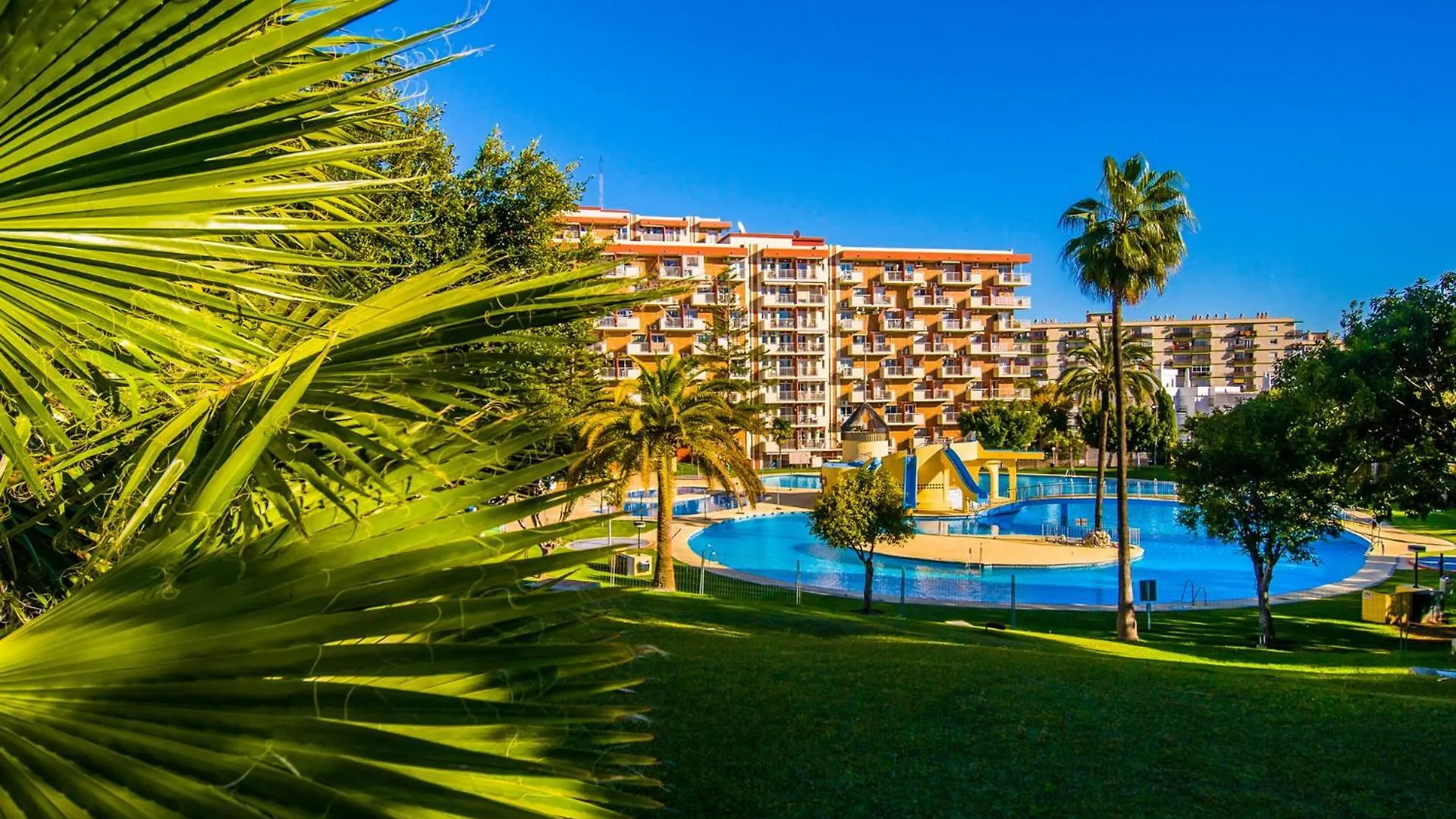 135 Jupiter Apartamentos Estudio - Piscina - Playa A 600 Metros Benalmadena 0*,  Spain