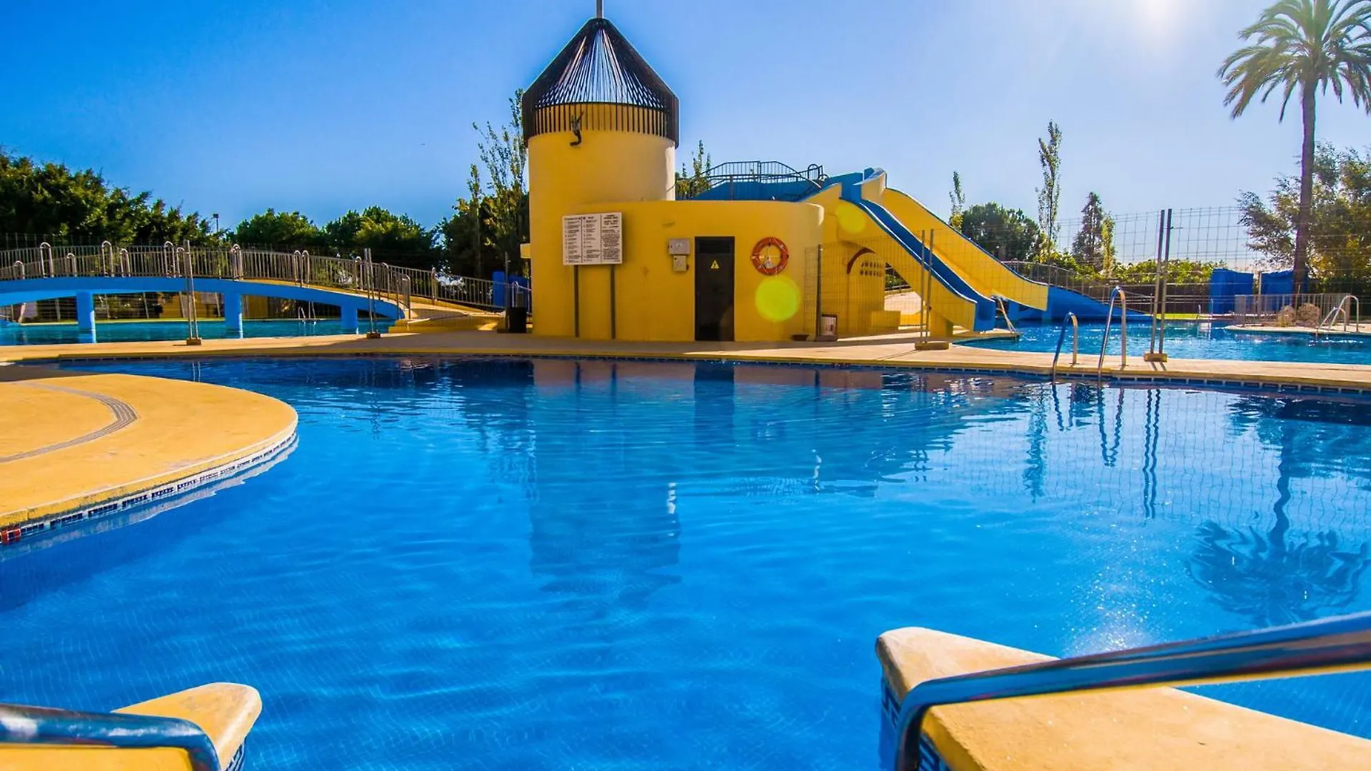Apartment 135 Jupiter Apartamentos Estudio - Piscina - Playa A 600 Metros Benalmadena