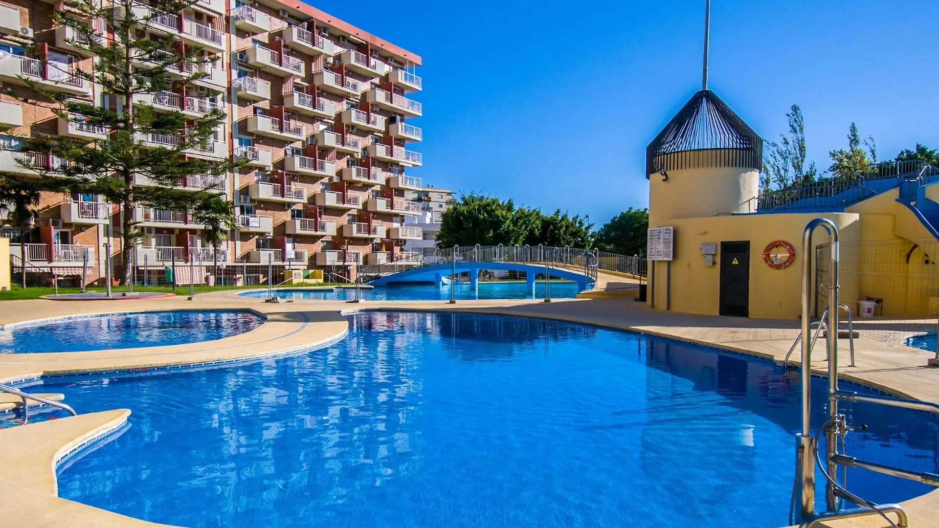 Apartment 135 Jupiter Apartamentos Estudio - Piscina - Playa A 600 Metros Benalmadena